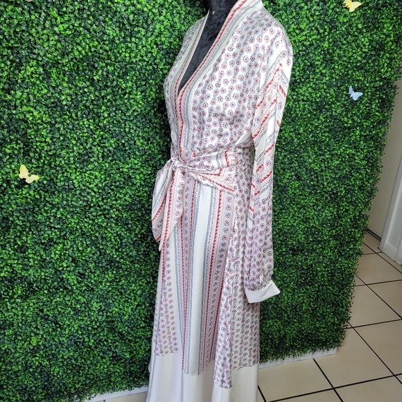 Dress - Picture 6 of 6